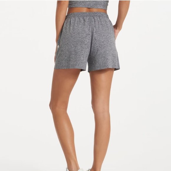 Vuori Boyfriend Short Heather Grey XL - Picture 3 of 11